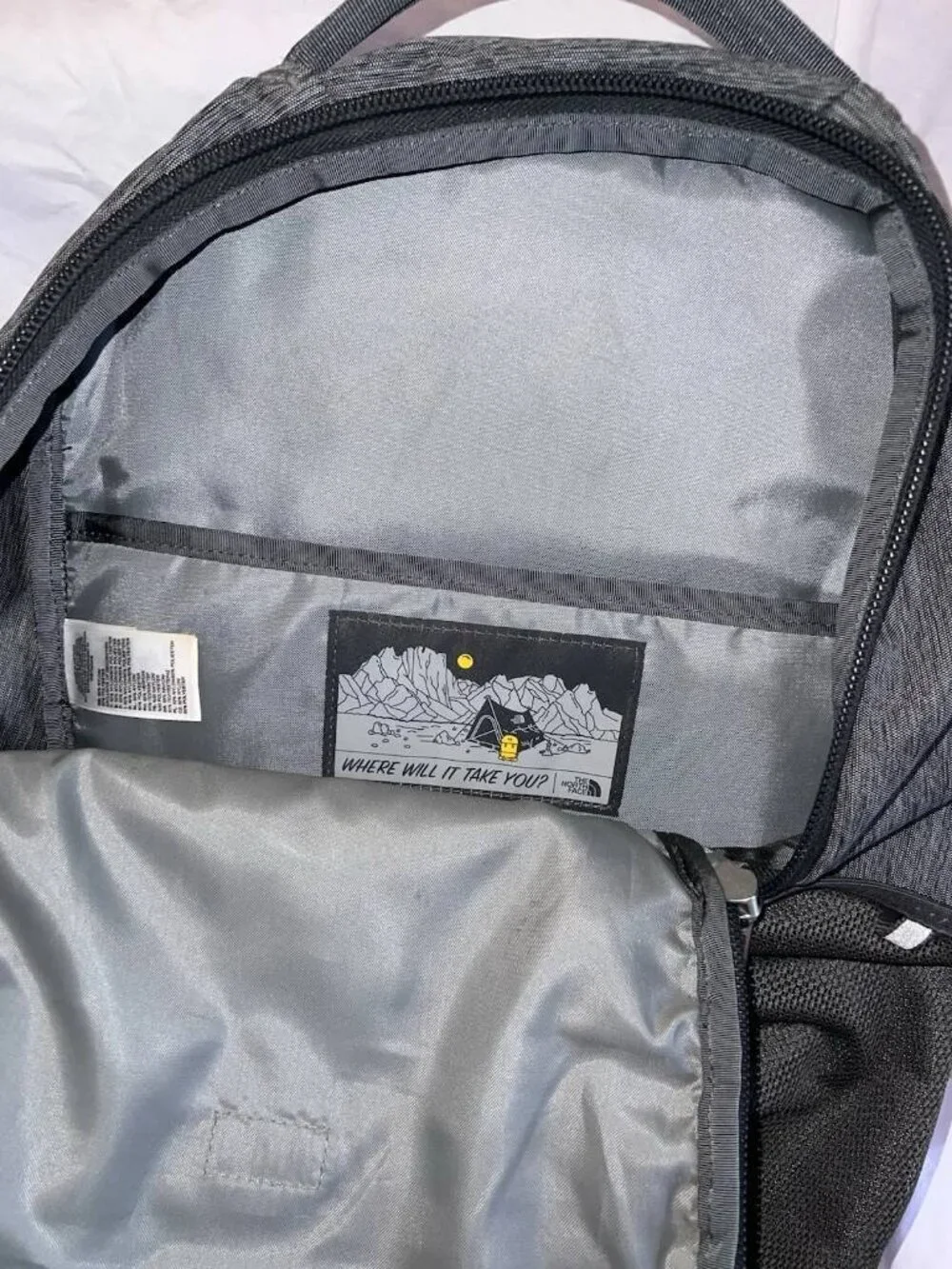 LIKE NEW The North Face Vault Backpack